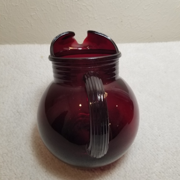 Vintage Anchor Hocking - Ruby Red Glass - Tilted Pitcher - Picture 6 of 9